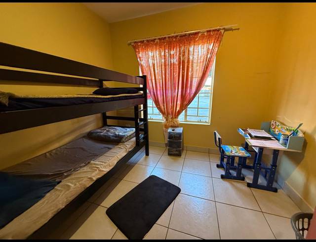 3 BEDROOM APARTMENT FOR SALE IN WATERVAL EAST